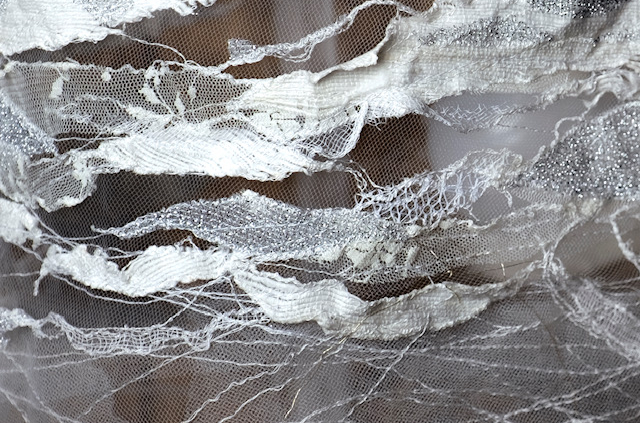 detail broderie